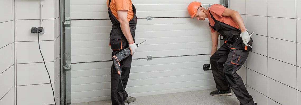 Fix Commercial Garage Door Issues in Toronto, Ontario