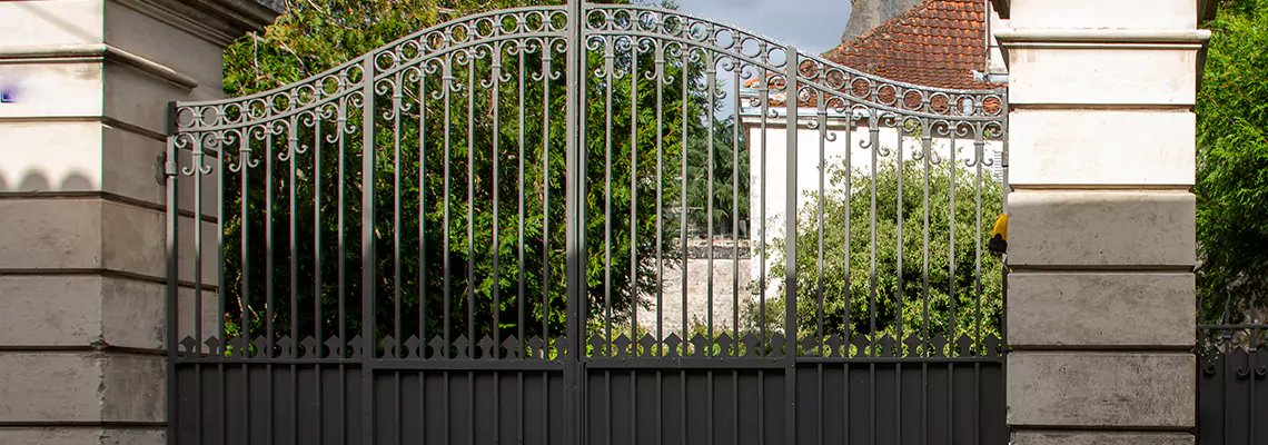 Wooden Swing Gate Repair in Toronto, ON